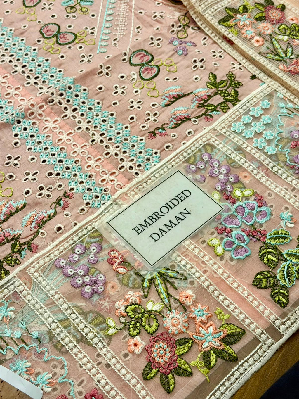 Mahnur unstitched