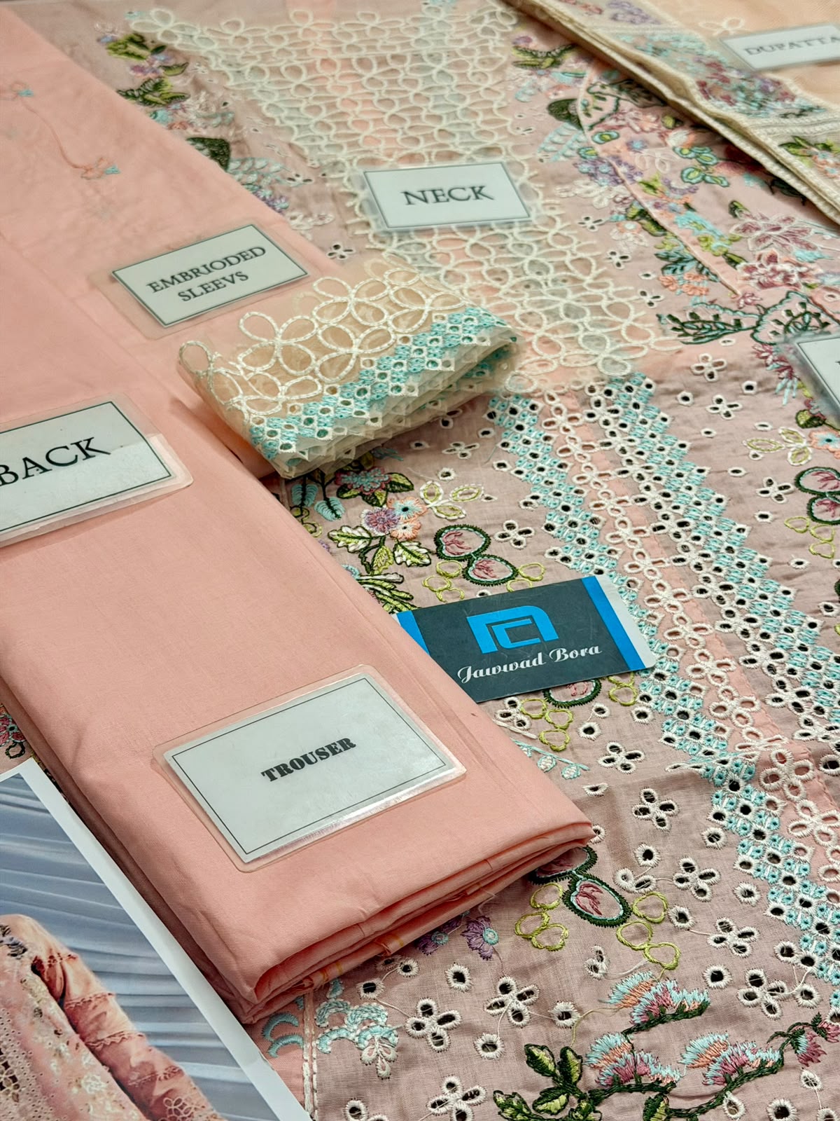 Mahnur unstitched