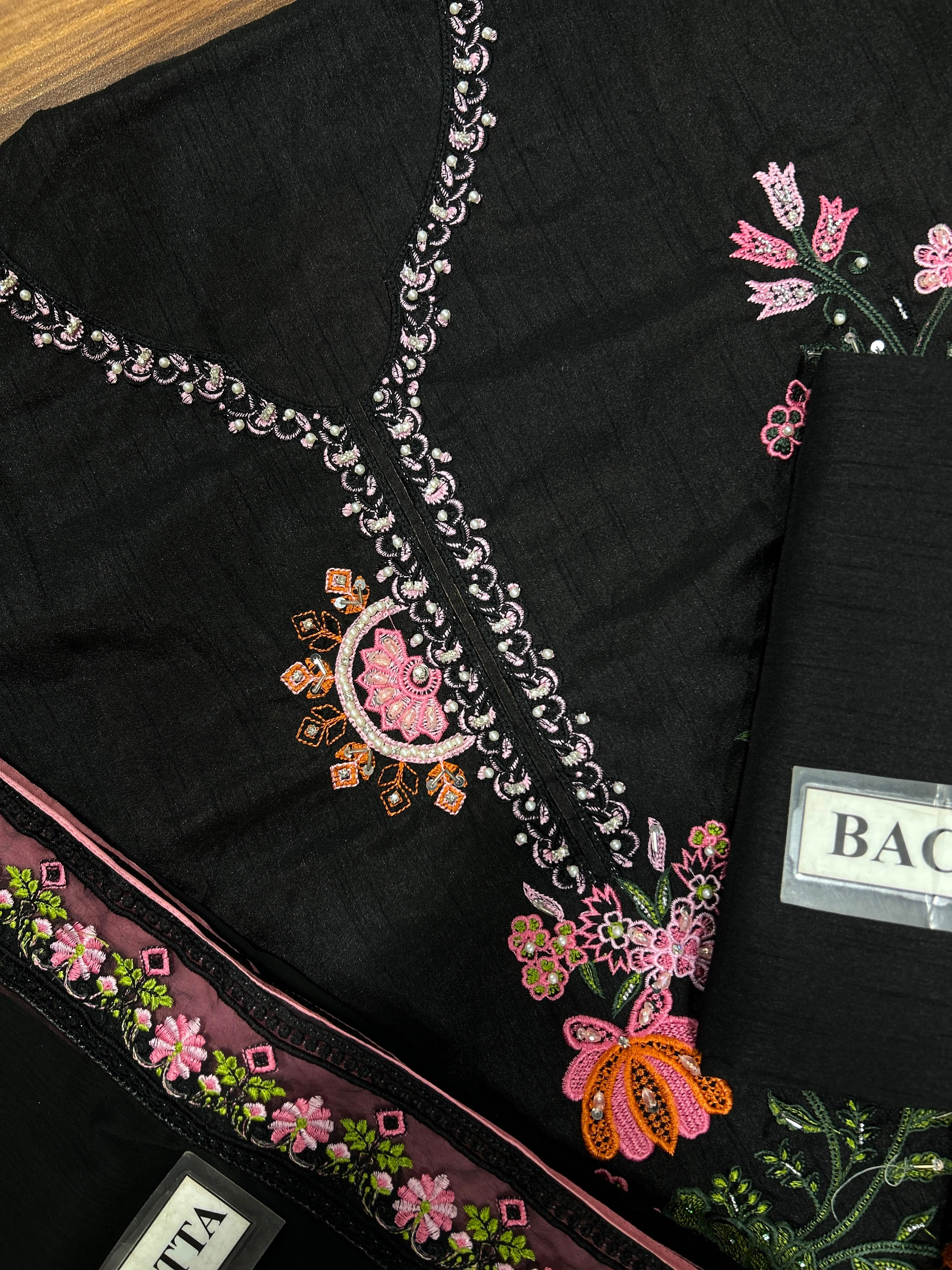 Farida Hassan rawsilk article