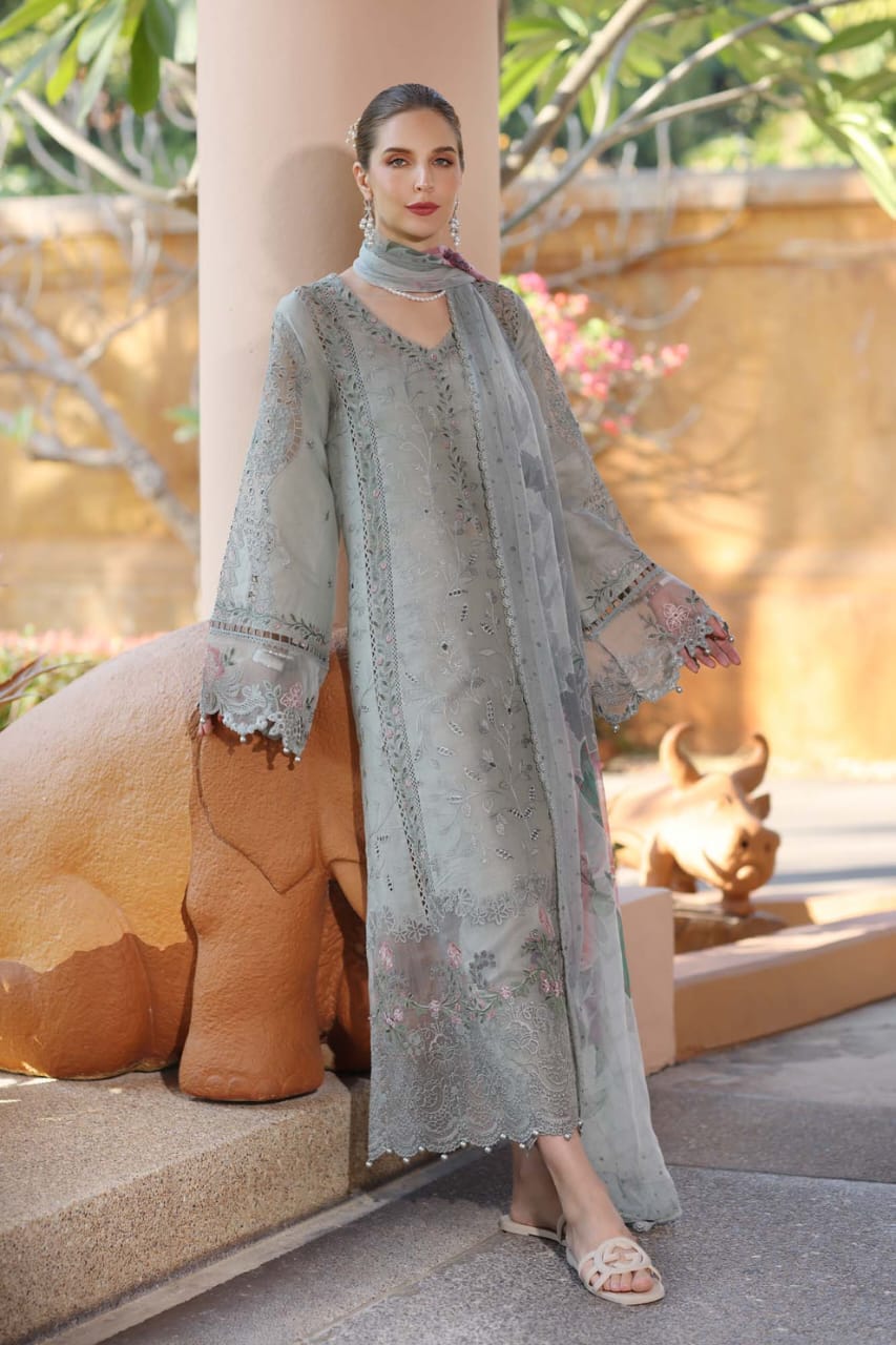 Noor by sadia