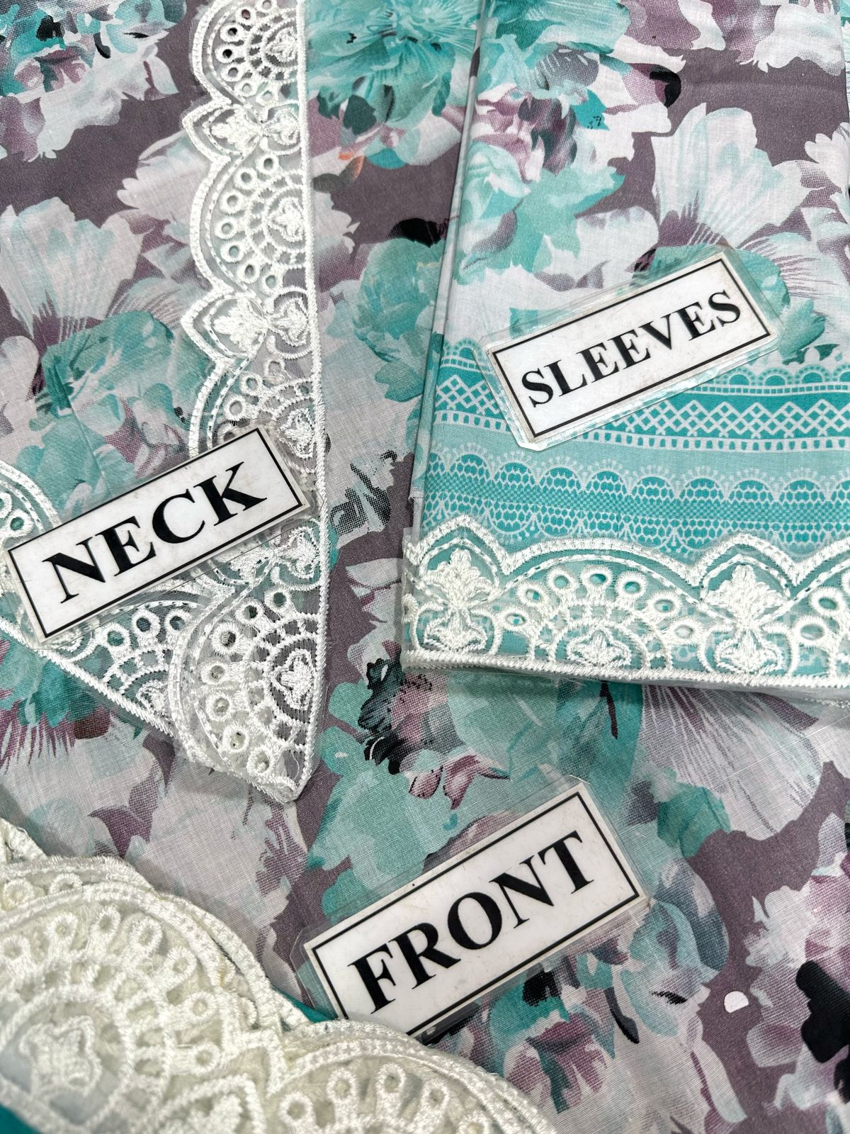 Zainab chottani printed lawn