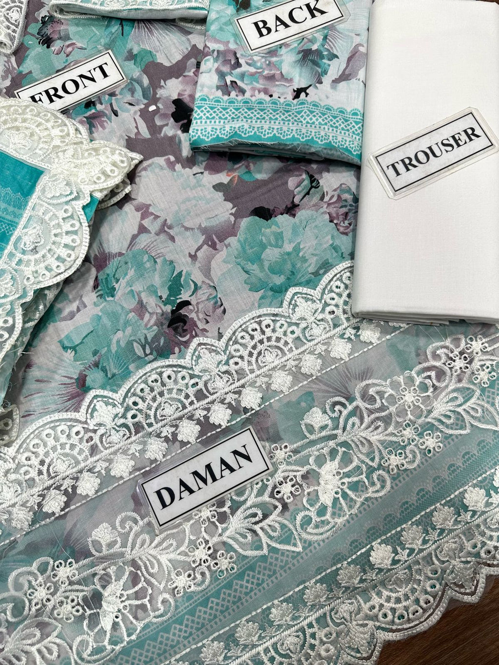 Zainab chottani printed lawn