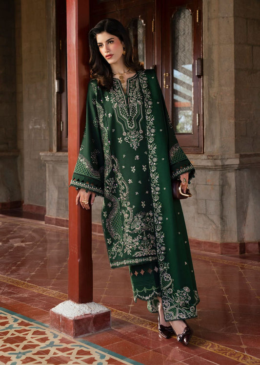 Kanwal malik replica